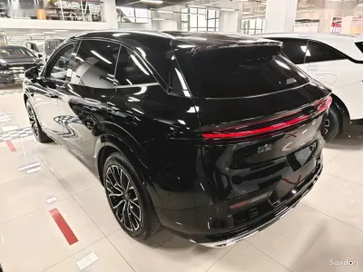 Zeekr 7X, 2025