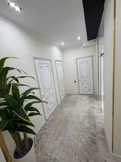 2-комн. квартира, 11 этаж, 70м², Шохмансур