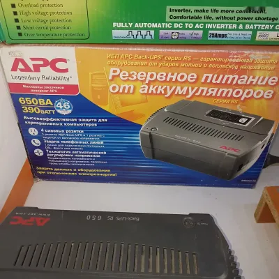 Источник бесперебойного питания UPS APC 650 RS — миниатюра 1
