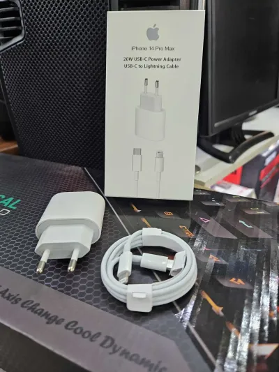 Зарядное устройство для iPhone 14 Pro Max 20W USB-C