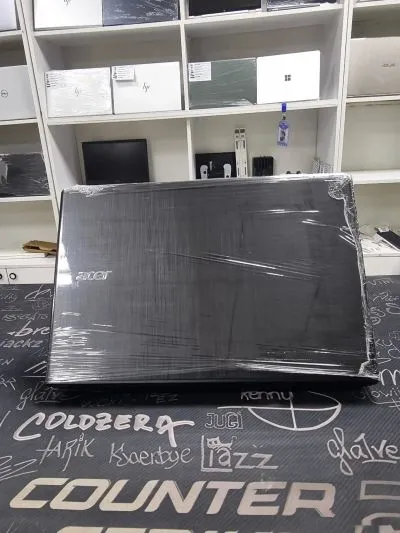 Ноутбук Acer i7 7500u ram 16gb ssd 2gb