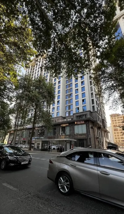 3-комн. квартира, 14 этаж, 94 м², Исмоили сомони, Сафина, Мактаби 1 — миниатюра 1