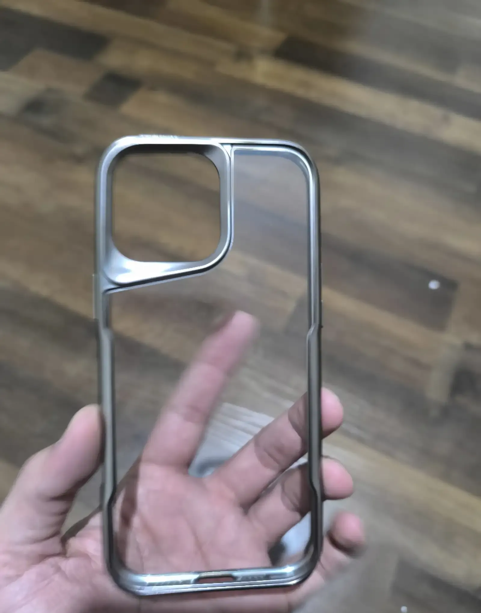 Чехол на iPhone 16 Pro Max