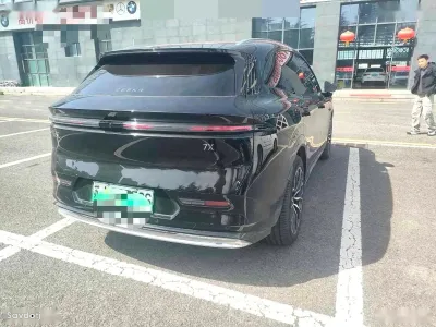 Zeekr 7X, 2025