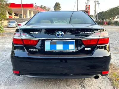 Toyota Camry, 2016