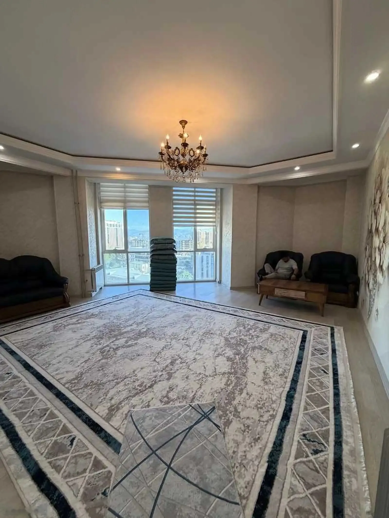 2-комн. квартира, 9 этаж, 80м², Шохмансур