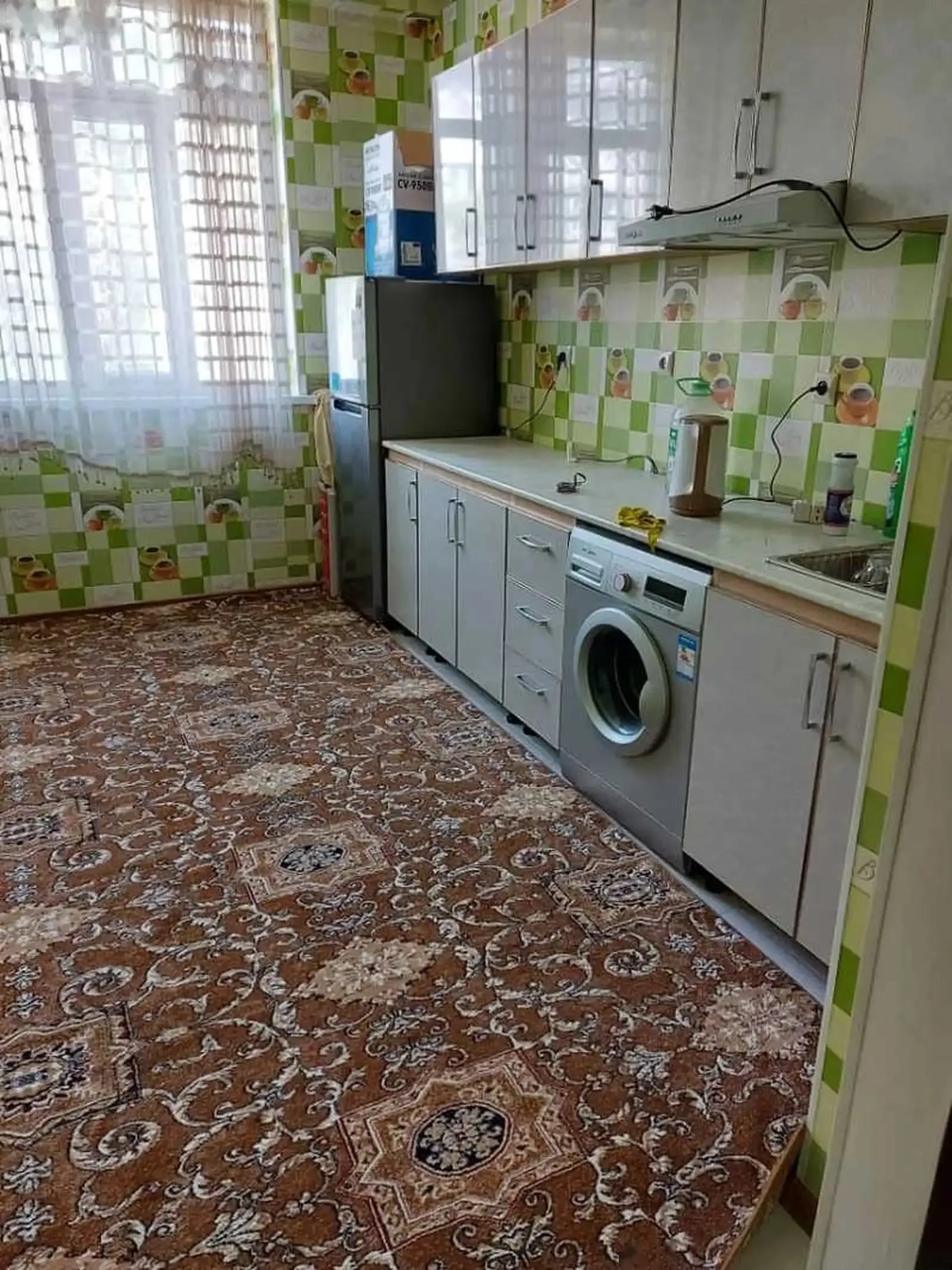 3-комн. квартира, 2 этаж, 77м², Сино