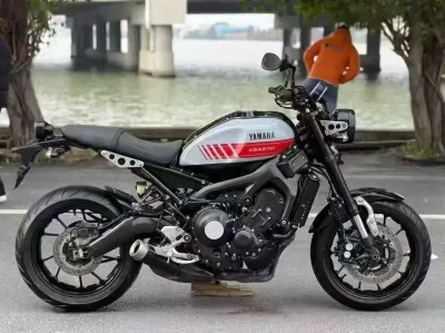 Мотоцикл Yamaha XSR900 — миниатюра 3