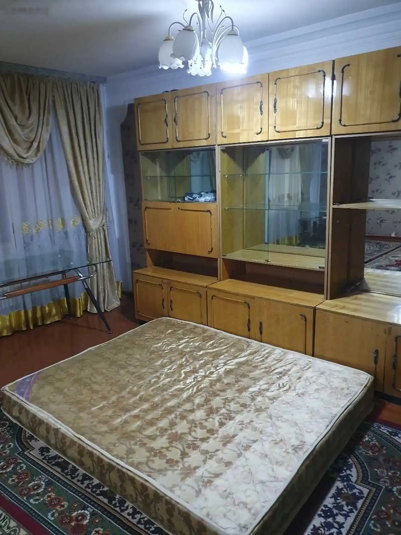 4-комн. квартира, 1 этаж, 78м², 82мкр