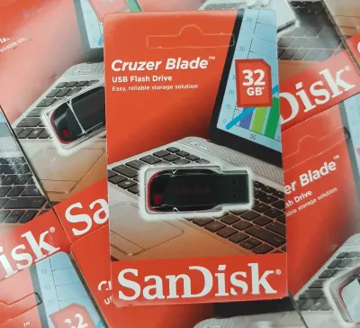 USB флешка Cruze Black 32gb