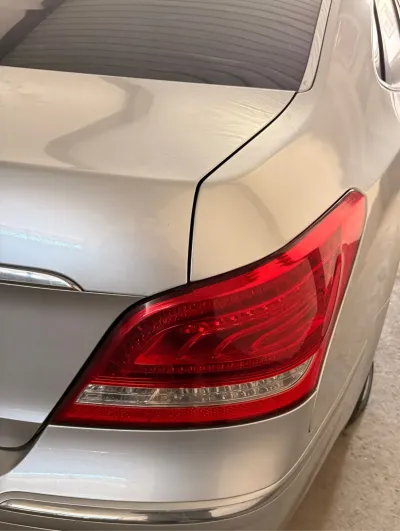 Задняя стоп фара Hyundai Eques 2010-2014 — миниатюра 1