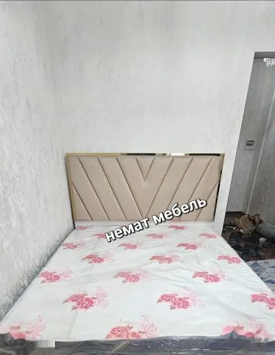Двуспальная кровать с медицинским матрасом