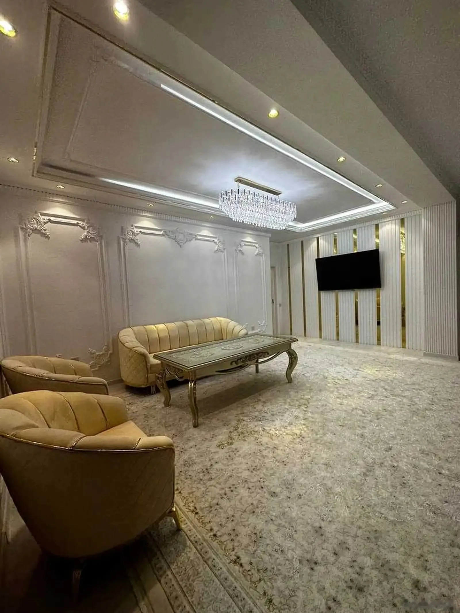 3-комн. квартира, 3 этаж, 120м², Исмоили Сомони