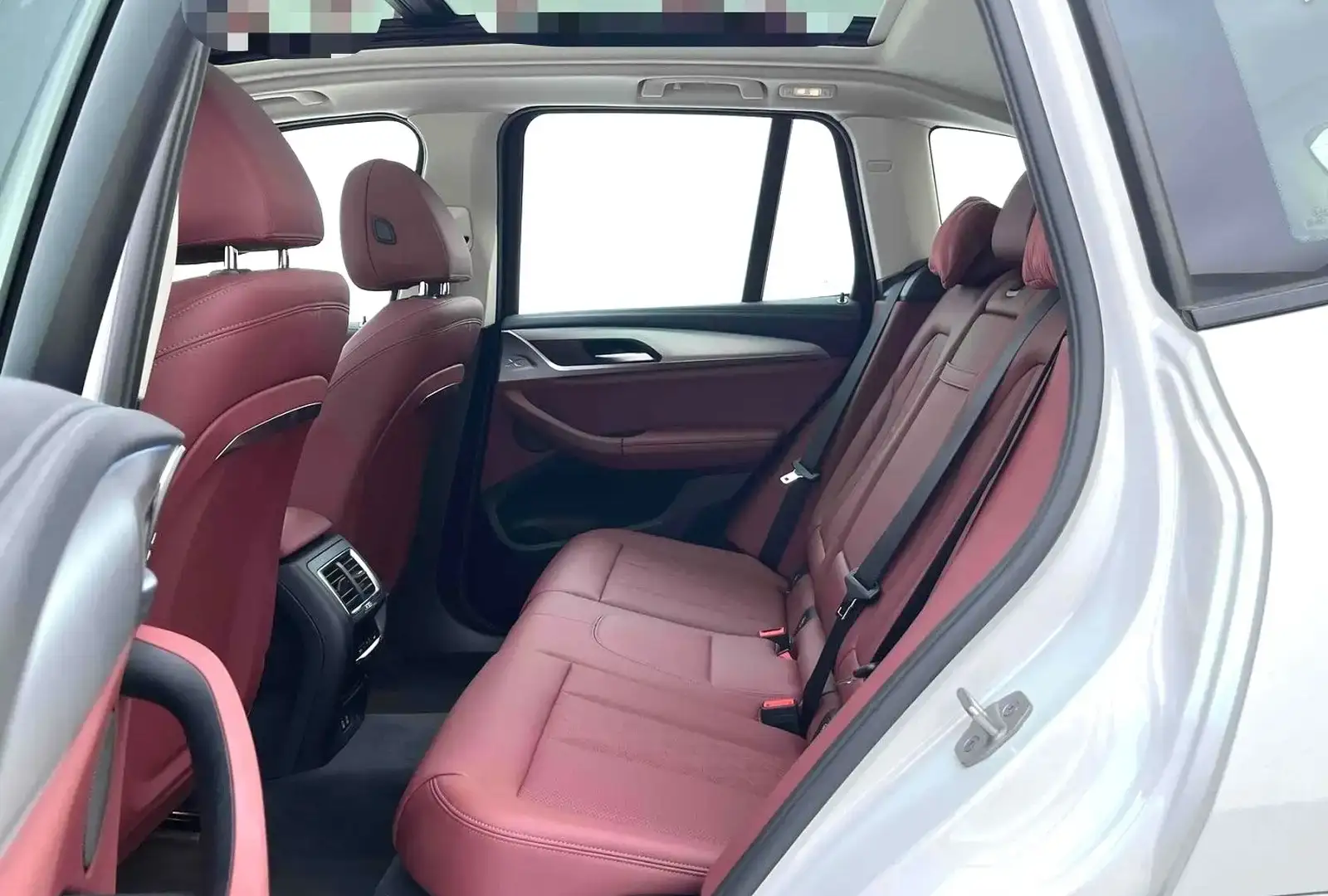 BMW iX,