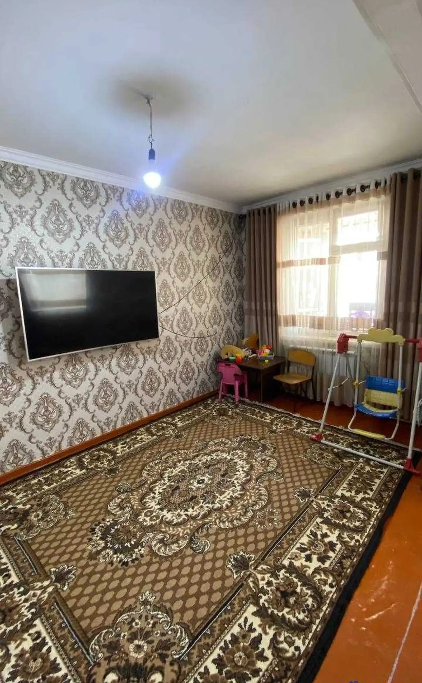 5-комн. квартира, 3 этаж, 100 м², Сино