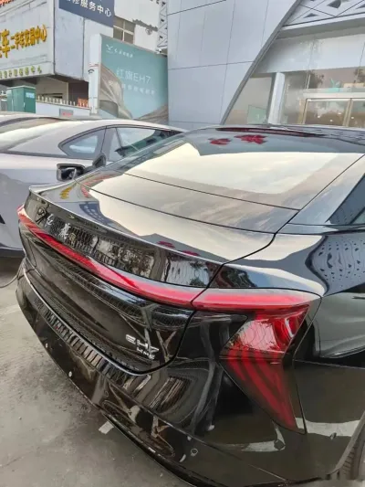 Hongqi HS7 2025 — миниатюра 8