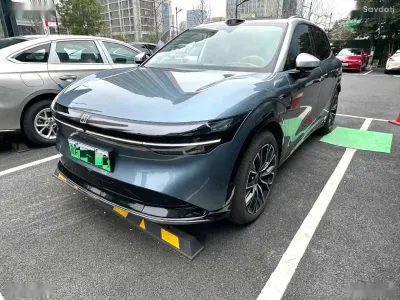 Zeekr 7X, 2025
