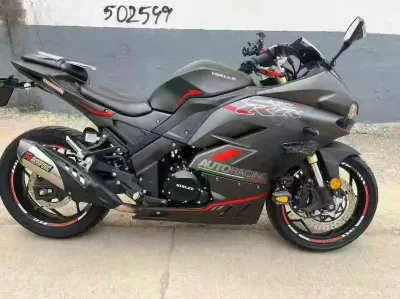 Мотоцикл Ducati 400 на заказ — миниатюра 1