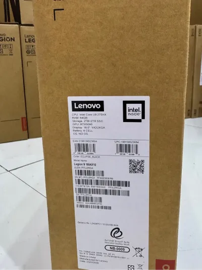 Ноутбук Lenovo Legion 9 ULTRA 9 64GB 4TB RTX 5090 24GB — миниатюра 2