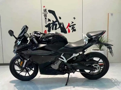 Мотоцикл CFMOTO SR на заказ — миниатюра 1