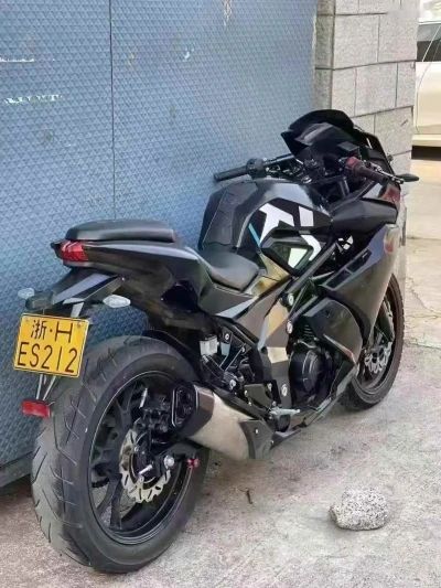 Мотоцикл Kawasaki на заказ — миниатюра 4