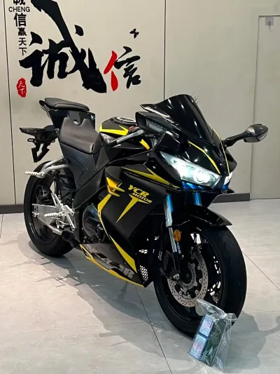 Мотоцикл Blade 400 cc raceway Edition — миниатюра 1