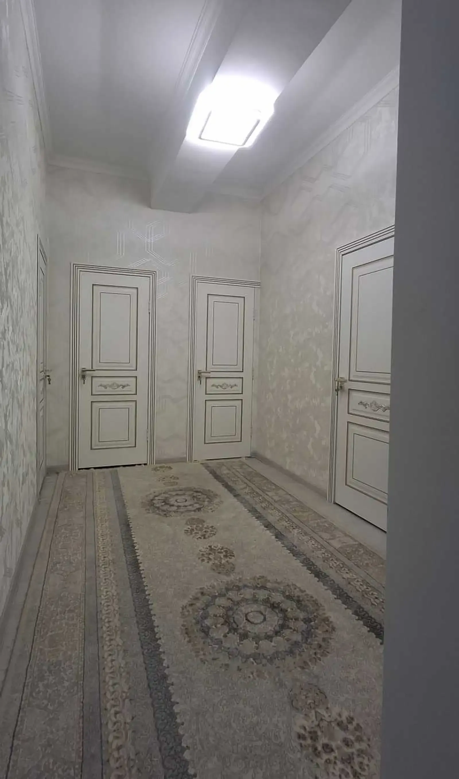 3-комн. квартира, 4 этаж, 100м², Фирдавси 64-мкр ру ба руи Бозори Корвон