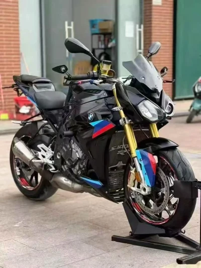 Мотоцикл BMW S1000R