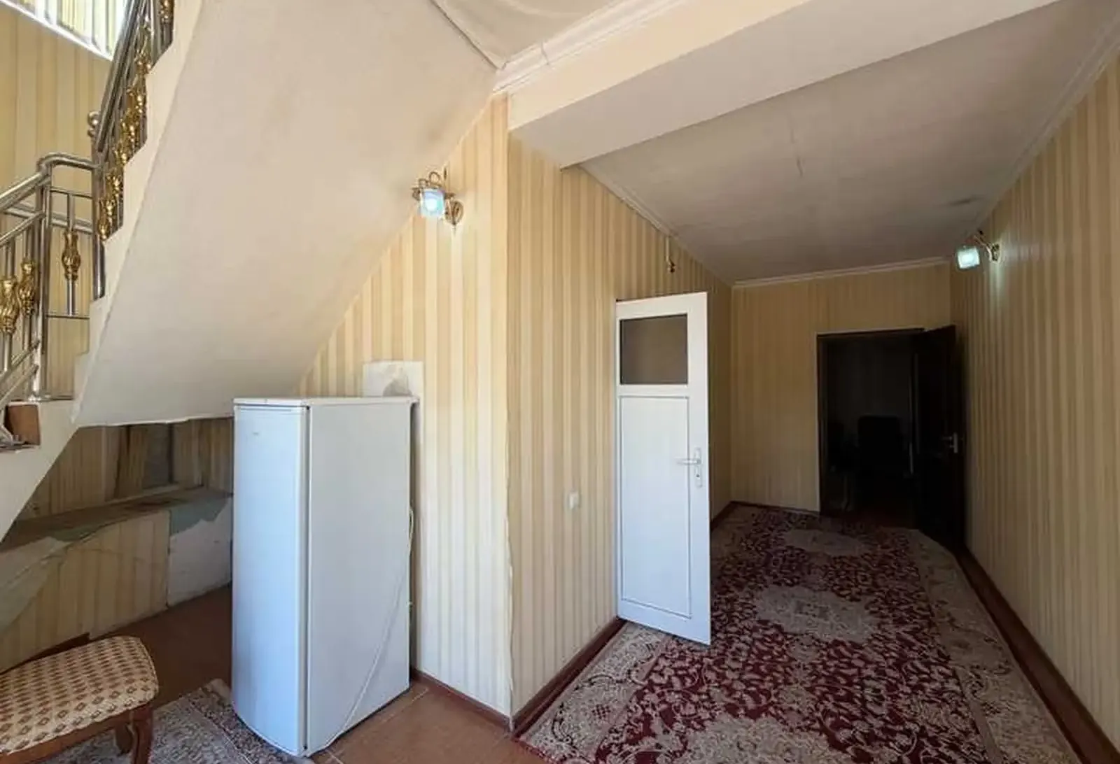 2-этажный, 8 комнатный дом, 415 м², Фирдавси