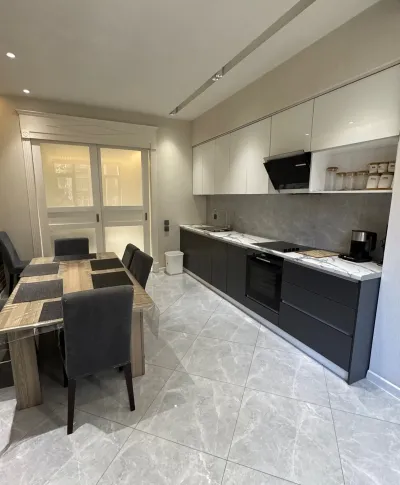 3-комн. квартира, 4 этаж, 104 м², Овир, Гранд Отель