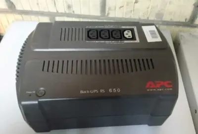 Источник бесперебойного питания UPS APC 650 RS — миниатюра 8