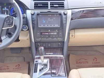 Toyota Camry, 2016
