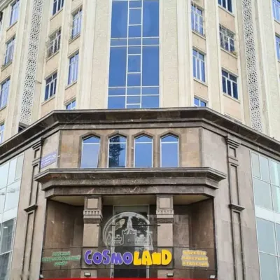 2-комн. квартира, 5 этаж, 82м², цирк — миниатюра 2