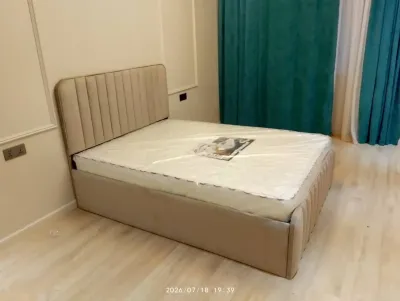 Кровать двуспальная