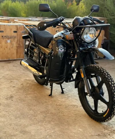 Мотоцикл GSX200