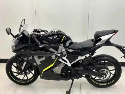 Мотоцикл CFmoto SR250 на заказ — миниатюра 2