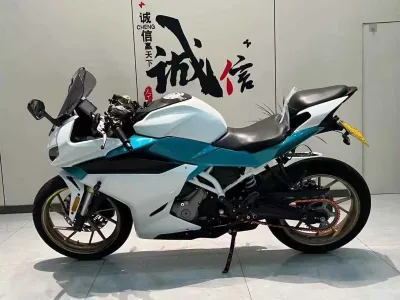 Мотоцикл CFmoto SR на заказ — миниатюра 1
