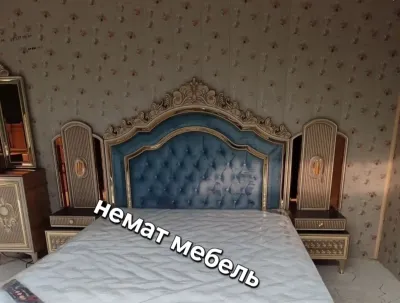 Двуспальная кровать