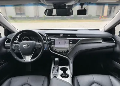 Toyota Camry, 2018