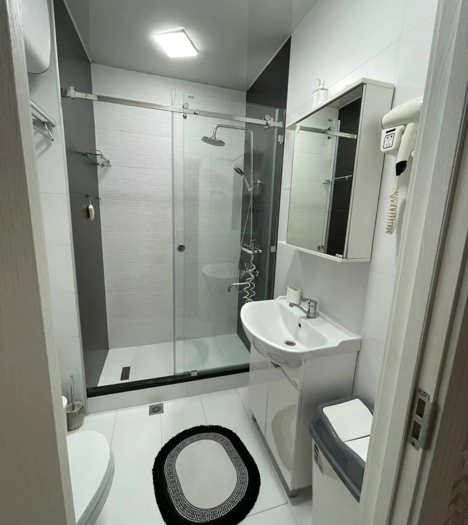 2-комн. квартира, 13 этаж, 85м², Шохмансур Садбарг дом книжный мир Гелос