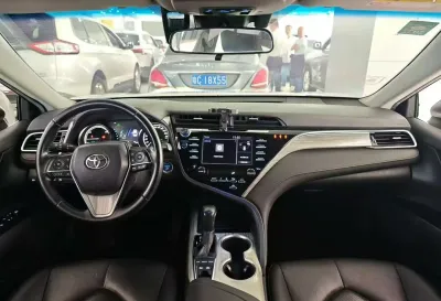 Toyota Camry, 2018