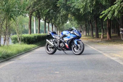 Мотоцикл Kawasaki ninja — миниатюра 3