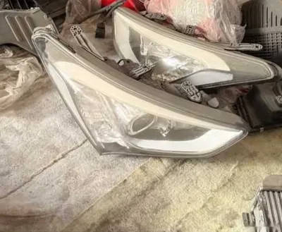 Фары от Hyundai Sonata 2014-2016 — миниатюра 1
