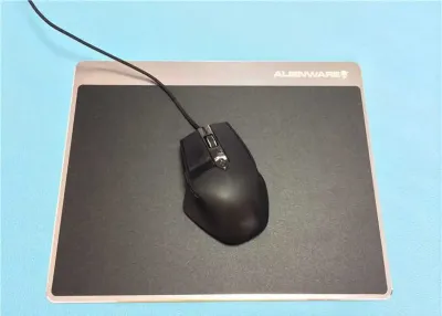 Коврик Dell Alienware Titan