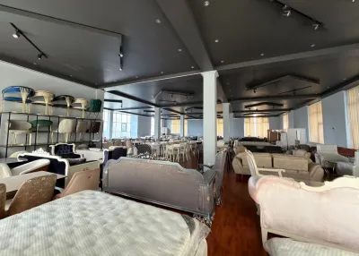 Помещение под магазин / салон, 2500м², Сино 33мкр