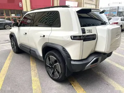 Leopaard C5, 2025