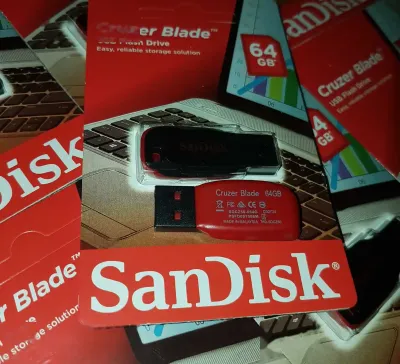 USB флешка Cruze Black 64Gb