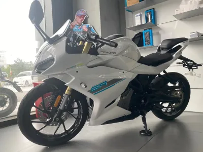 Мотоцикл CFMOTO250 cc 2025 — миниатюра 3