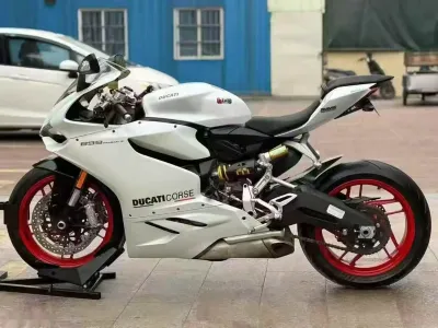 Мотоцикл Ducati — миниатюра 3