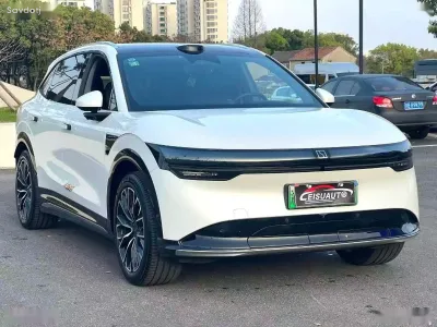 Zeekr 7X, 2025